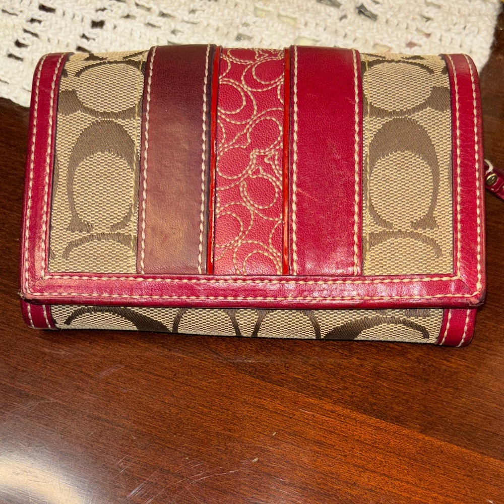 Coach Hampton Signature crimson stripe vintage Canvas Leather Wallet.